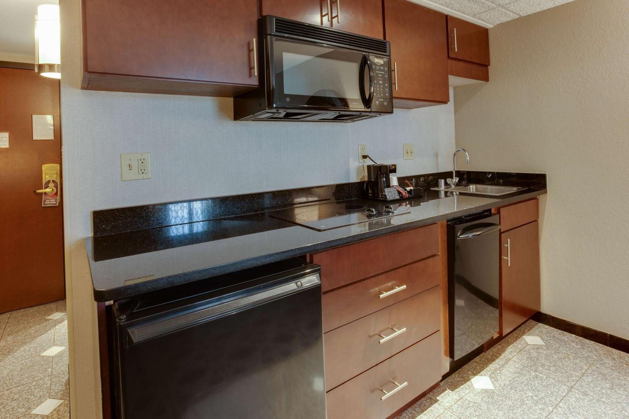 Drury Inn & Suites Louisville East Bagian luar foto