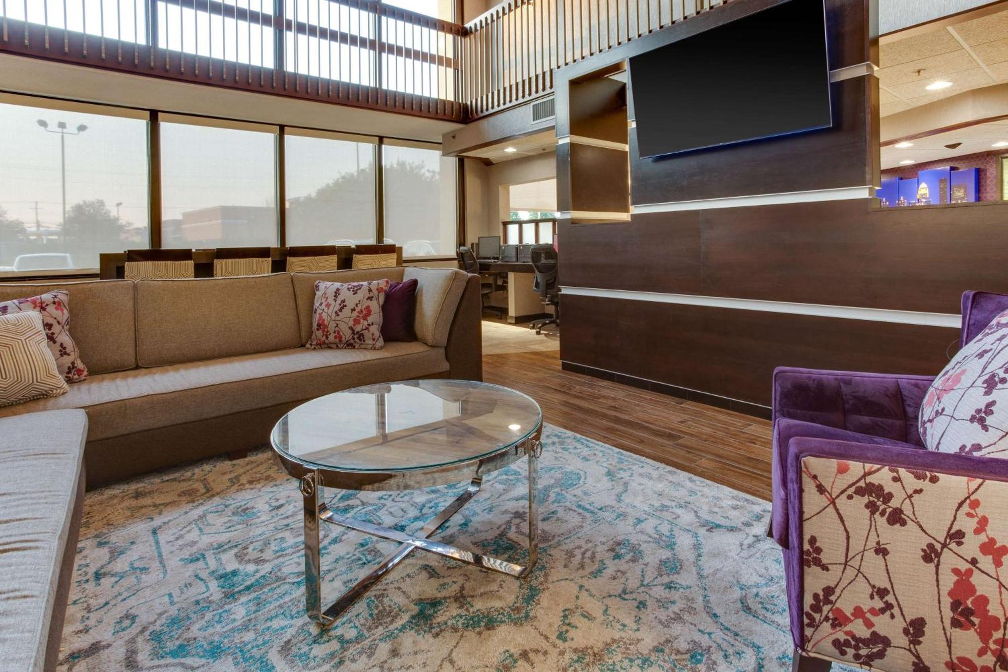 Drury Inn & Suites Louisville East Bagian luar foto