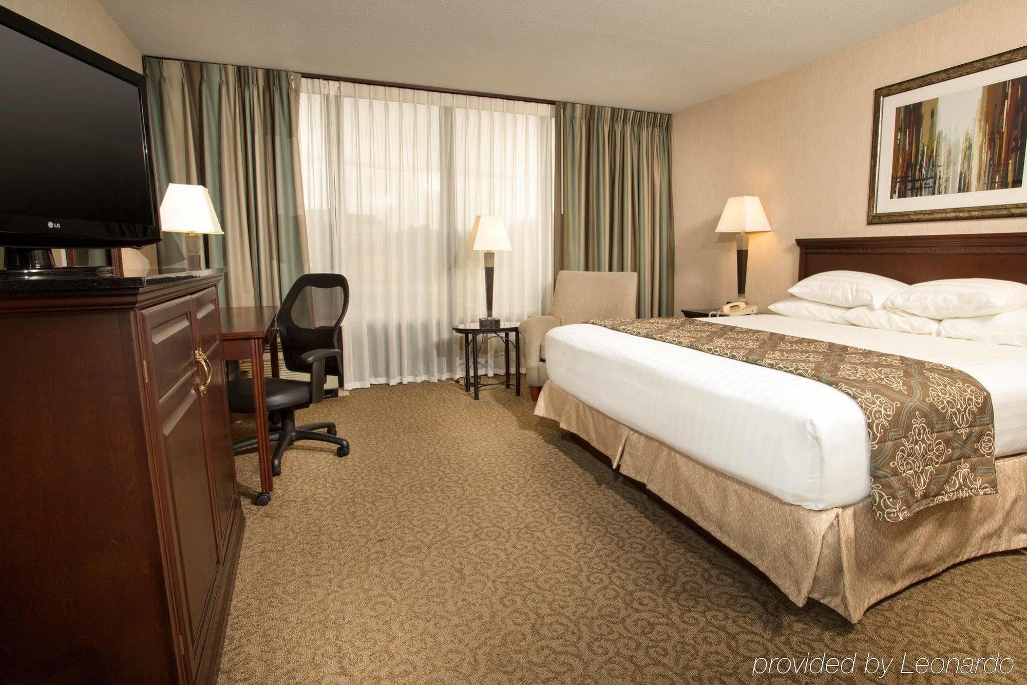 Drury Inn & Suites Louisville East Ruang foto